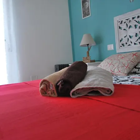 Bed and Breakfast Spaccanapoli Bros. Νάπολη