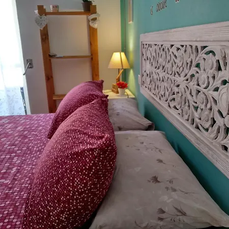 Spaccanapoli Bros. Bed and Breakfast Νάπολη