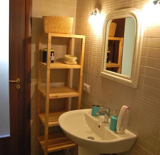 Oda ve Kahvaltı Spaccanapoli Bros. *