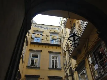 Spaccanapoli Bros. Bed & Breakfast